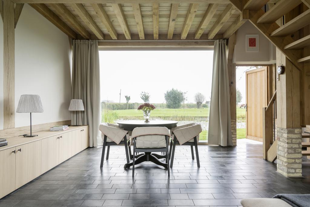 Sint-Coryn Villa Reninge Kamer foto